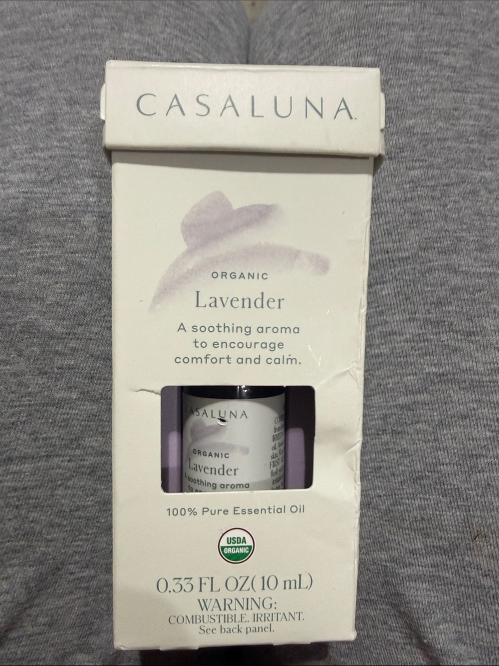 Casaluna Lavender Essential Oil - White & Lavender